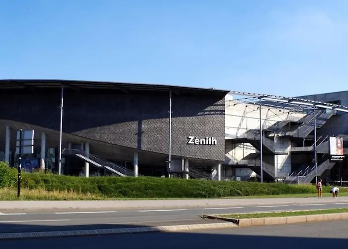 Functional & Equipped Duplex Studio, Old リール