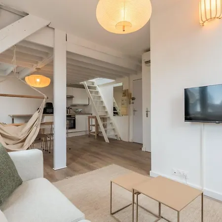 Apartment Functional & Equipped Duplex Studio, Old *