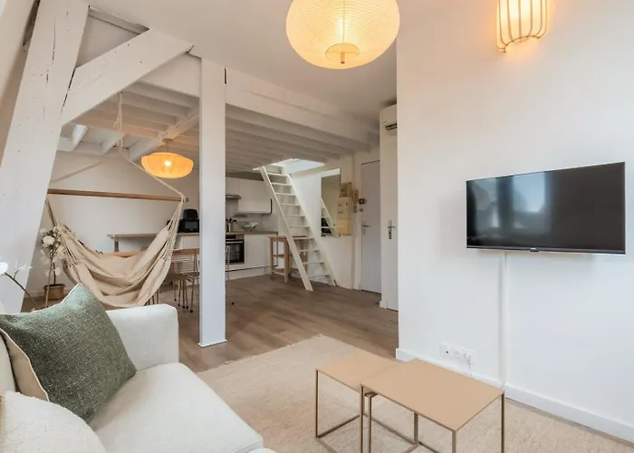 아파트 Functional & Equipped Duplex Studio, Old *